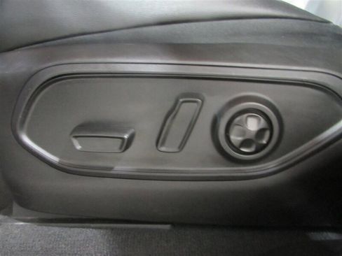 Used 2023 Jeep Grand Cherokee 4WD 4xe image 44