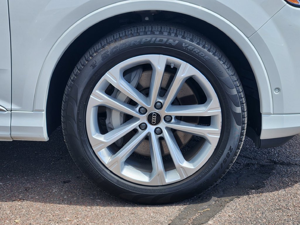 Used 2025 Audi Q7 3.0T Premium Plus AWD/4WD image 30
