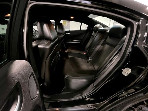 Used 2015 Dodge Charger R/T Scat Pack w/ Technology Group image 15
