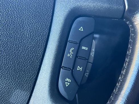 Used 2022 Chevrolet Express 2500 w/ Driver Convenience Package RWD image 33