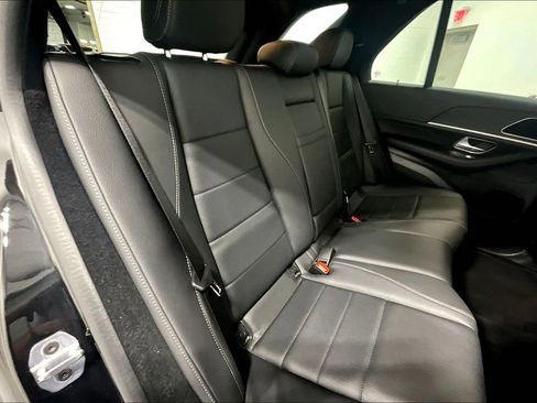 Used 2025 Mercedes-Benz GLE 350 4MATIC image 29