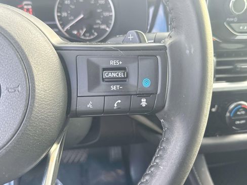 Used 2024 Nissan Pathfinder SV w/ SV Premium Package image 22