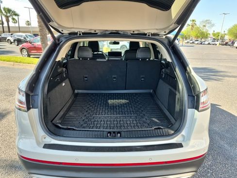 Used 2023 Lincoln Nautilus FWD w/ Premium Package image 16