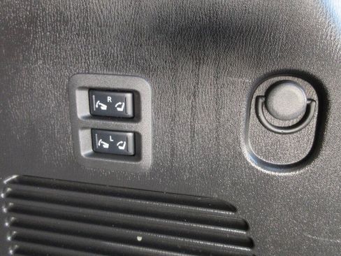Used 2020 Nissan Armada SL w/ Premium Package RWD image 22