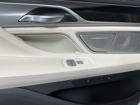 Used 2021 BMW ALPINA B7 xDrive w/ Luxury Rear Seating Package image 26