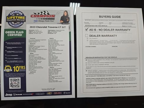 Used 2023 Chevrolet Traverse LT image 44