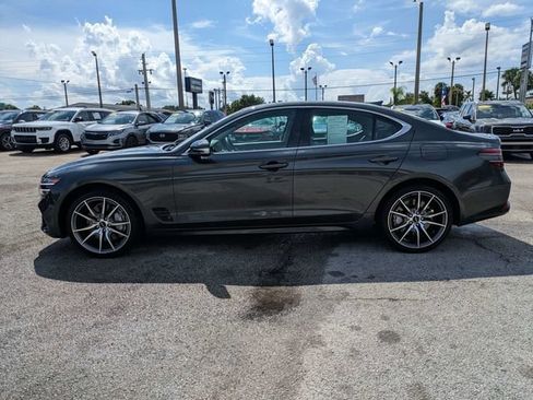 Used 2025 Genesis G70 2.5T RWD image 7