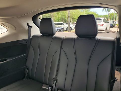 Used 2025 Acura MDX FWD w/ Technology Package image 13
