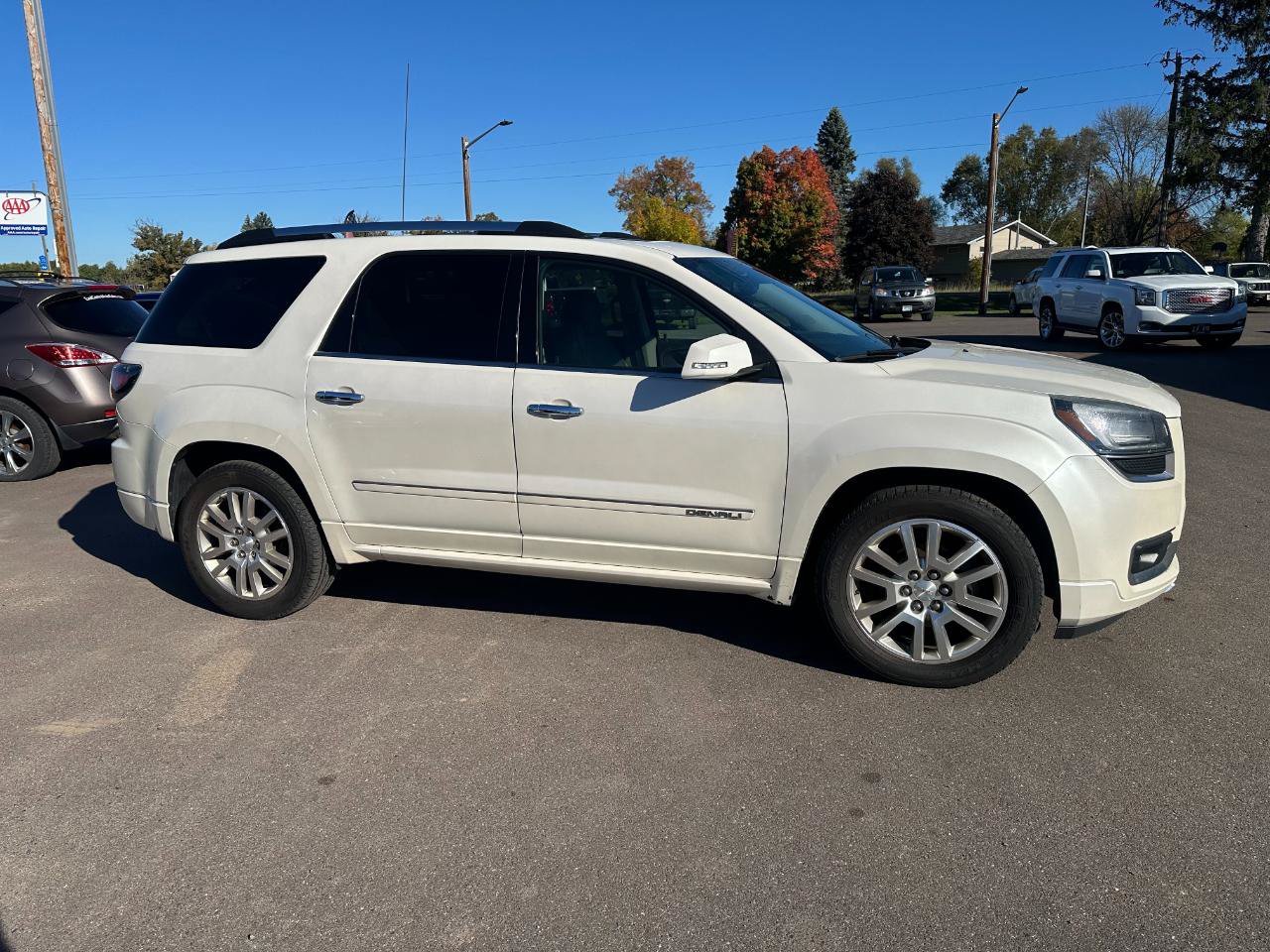 Used 2015 GMC Acadia Denali AWD/4WD image 10