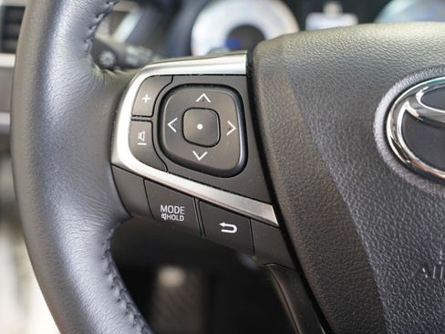 Used 2016 Toyota Camry SE FWD image 13
