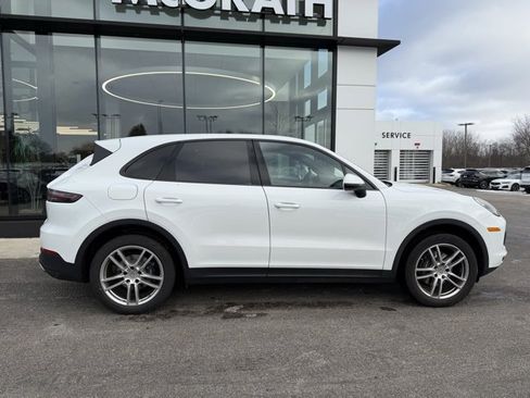 Used 2020 Porsche Cayenne image 2