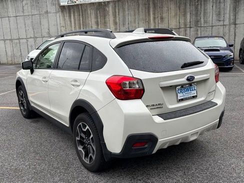 Used 2017 Subaru Crosstrek 2.0i Premium AWD/4WD image 3