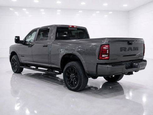 Used 2026 RAM 2500 Big Horn AWD/4WD image 3