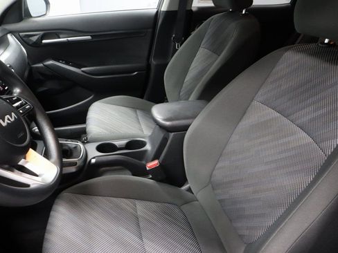 Used 2023 Kia Seltos LX image 23
