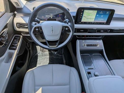 New 2026 Lincoln Aviator 2WD image 15