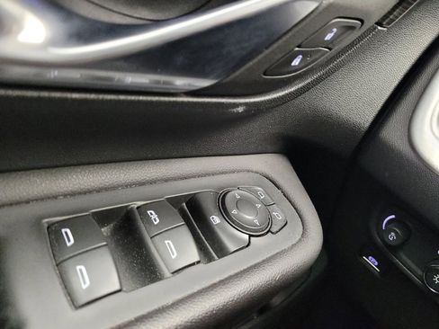 Used 2022 GMC Terrain SLE w/ Driver Convenience Package FWD image 27