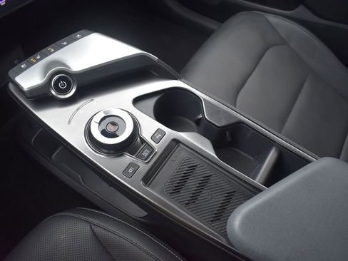 Used 2022 Kia EV6 Wind w/ Wind Technology Package image 19