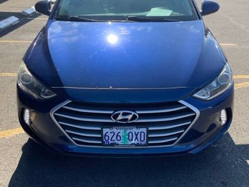 Used 2018 Hyundai Elantra Value Edition w/ Cargo Package FWD image 2