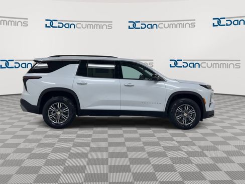 New 2026 Chevrolet Traverse LT w/ Driver Confidence Package FWD image 9