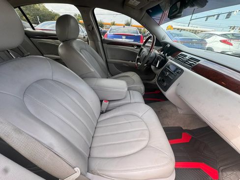 Used 2009 Buick Lucerne CXL FWD image 23