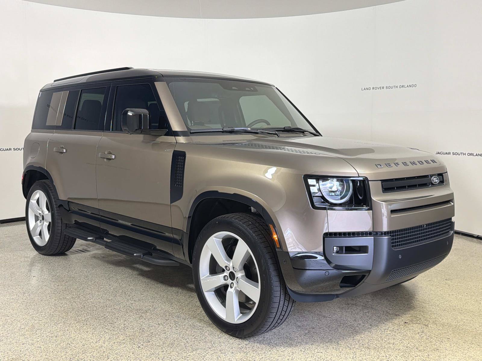 New 2026 Land Rover Defender 110 X-Dynamic SE AWD/4WD image 7