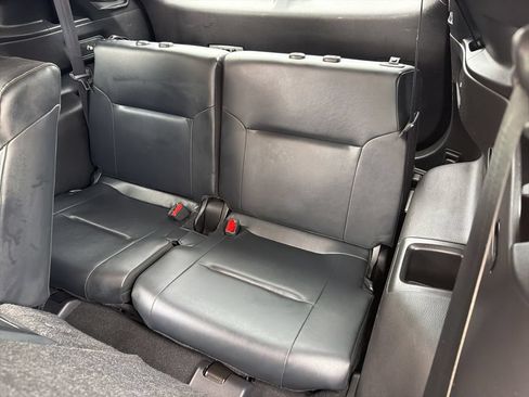 Used 2023 Mitsubishi Outlander SE FWD image 18