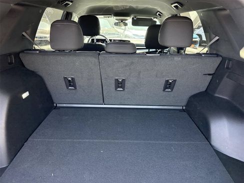 Used 2026 Chevrolet Equinox LT FWD image 23