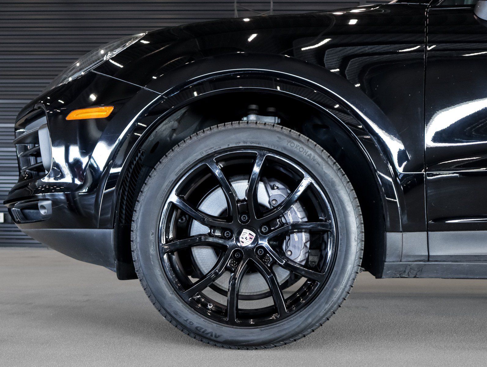 Certified 2022 Porsche Cayenne AWD/4WD image 14