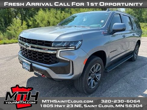 Used 2022 Chevrolet Suburban Z71 w/ Off-Road Capability Package AWD/4WD image 4