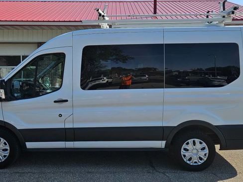 Used 2017 Ford Transit 150 XLT image 1
