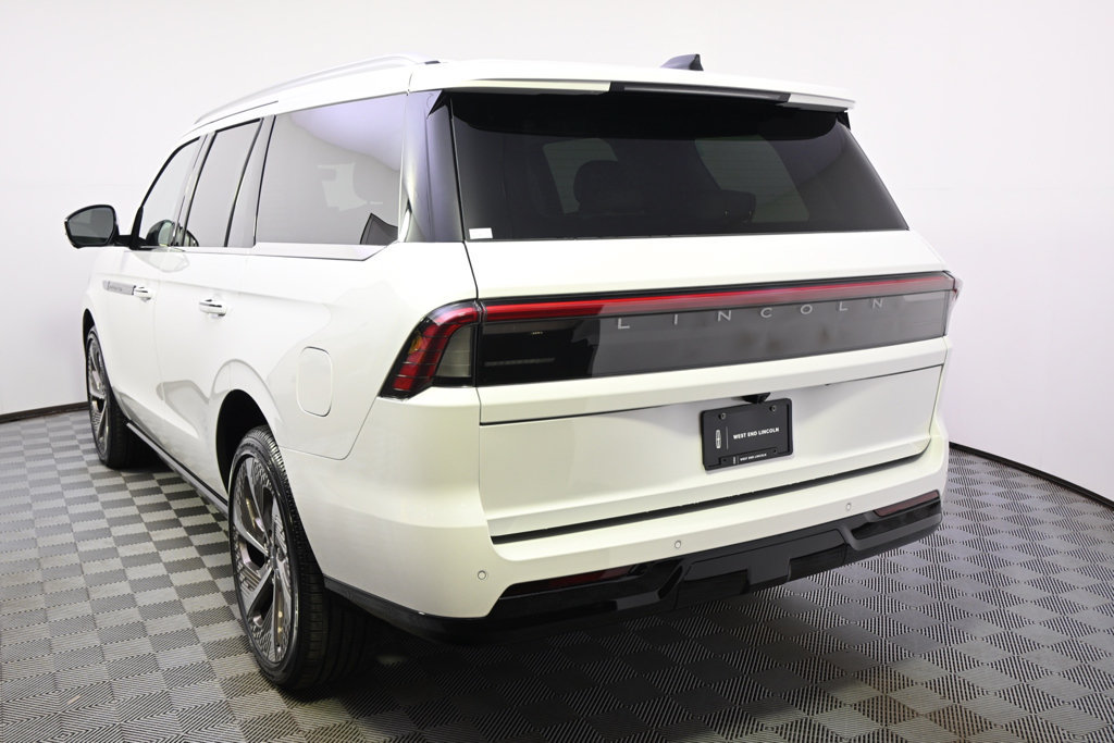 New 2026 Lincoln Navigator Black Label AWD/4WD image 4