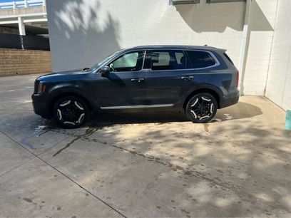 Used 2023 Kia Telluride S