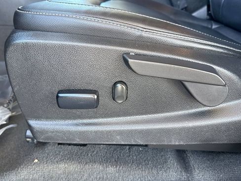 Used 2022 Chevrolet Colorado ZR2 w/ Colorado ZR2 Bison Edition image 19