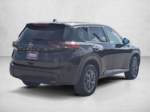 Used 2024 Nissan Rogue S AWD/4WD image 5