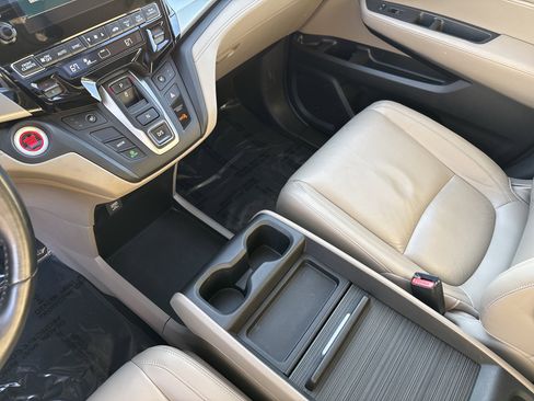 Used 2018 Honda Odyssey EX-L image 26