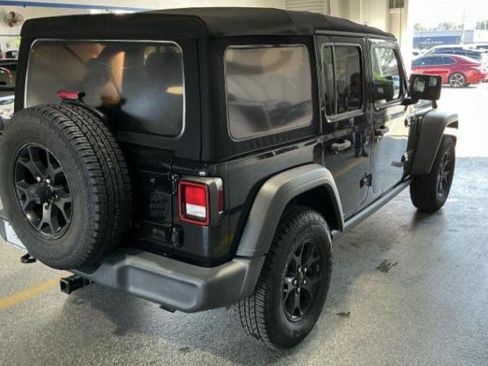Used 2021 Jeep Wrangler Unlimited Sport image 5