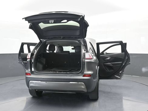 Used 2019 Jeep Cherokee Limited FWD image 72