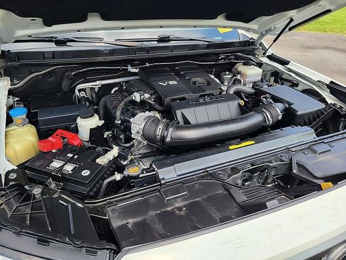 Certified 2022 Nissan Frontier SV RWD image 28