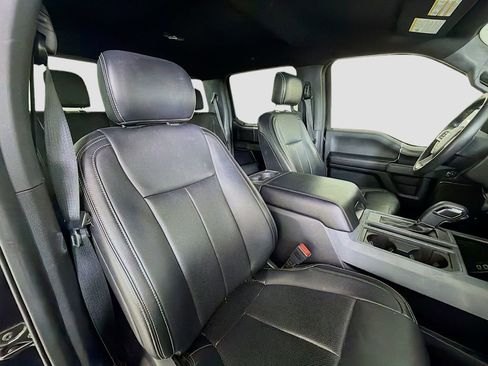 Used 2020 Ford F150 Lariat image 29