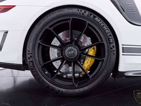 Used 2019 Porsche 911 GT3 RS RWD image 40
