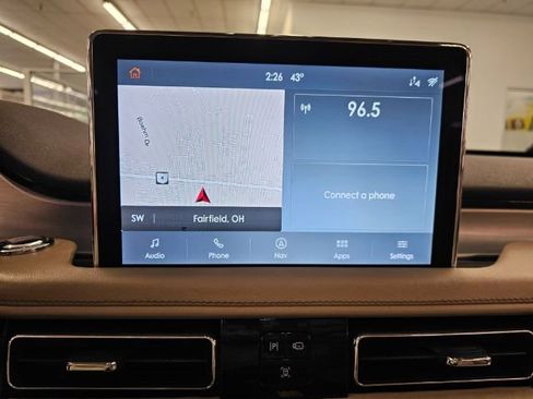 Used 2023 Lincoln Aviator AWD w/ Premium Package image 16