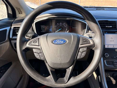 Used 2019 Ford Fusion SE image 62