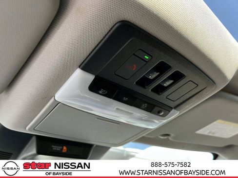 Used 2021 Nissan Rogue SV w/ Premium Package image 34