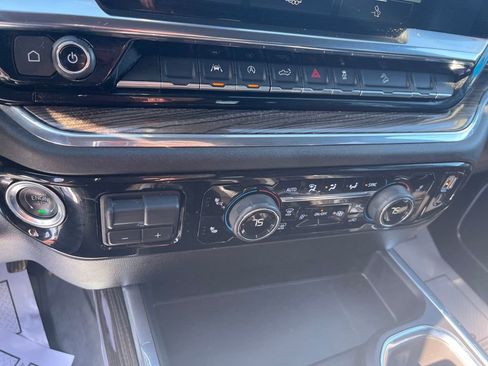 Used 2025 Chevrolet Silverado 1500 LT image 15