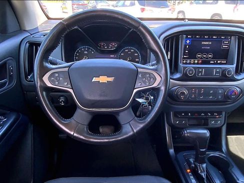 Used 2021 Chevrolet Colorado Z71 AWD/4WD image 6