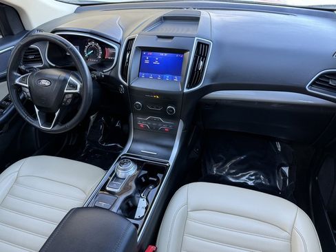 Used 2020 Ford Edge SEL w/ Cold Weather Package image 29