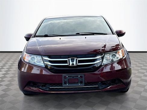 Used 2017 Honda Odyssey SE image 2