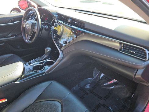 Used 2019 Toyota Camry XSE image 23