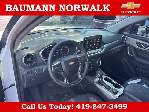 Used 2024 Chevrolet Blazer LT w/ Convenience Package FWD image 14