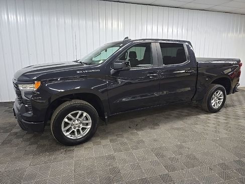 Used 2023 Chevrolet Silverado 1500 RST AWD/4WD image 6